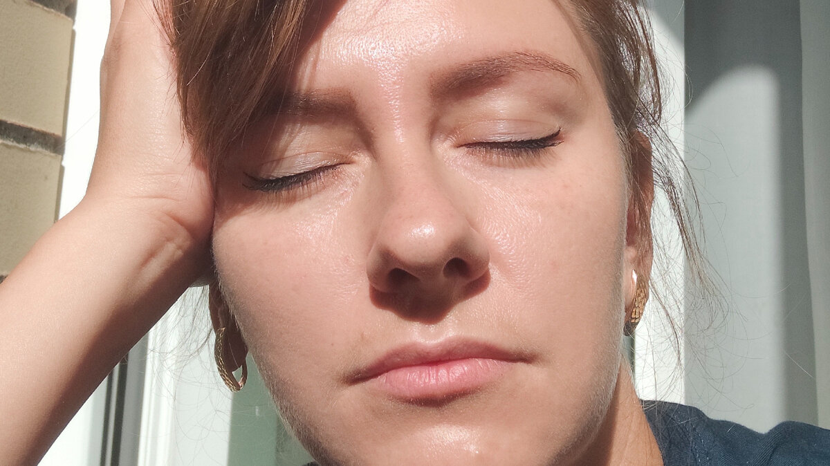 Только встала - уже устала😅