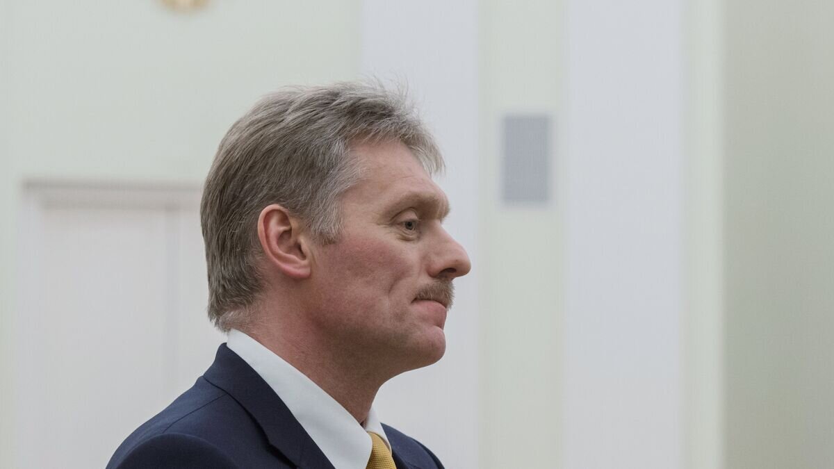    Заместитель руководителя администрации президента РФ – пресс-секретарь президента РФ Дмитрий Песков© РИА Новости / Сергей Гунеев