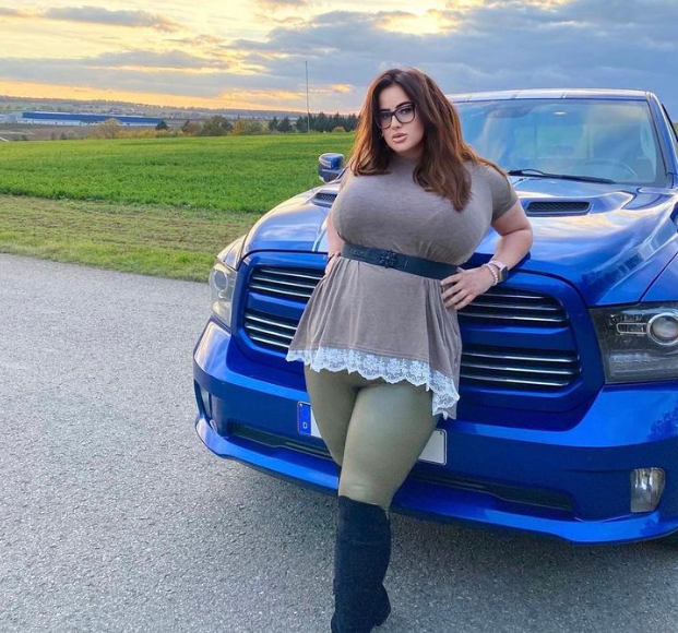 Лиза Нуар, 2022 год. Источник: https://www.instagram.com/lisanoar/*