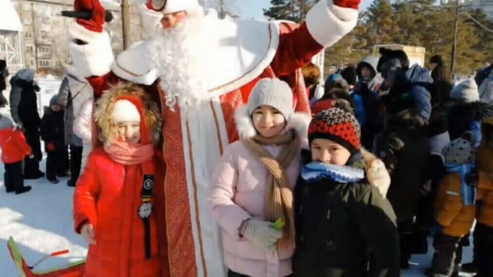     Мероприятие было организовано управлением образования. В ведомстве отметили, что главной задачей было подарить детям и взрослым позитивные эмоции.