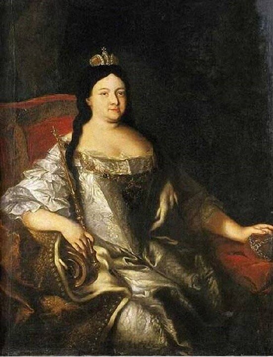 Анна Иоанновна, тетя Анны Леопольдовны, племянница Петра Первого