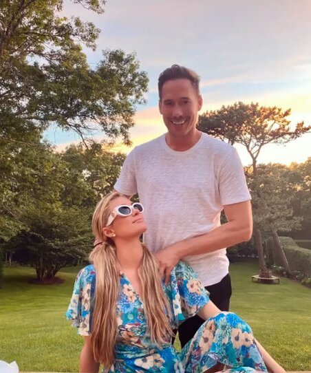 Пэрис и ее жених Картер Реум познакомились через общих друзей. Источник: Instagram / @parishilton5