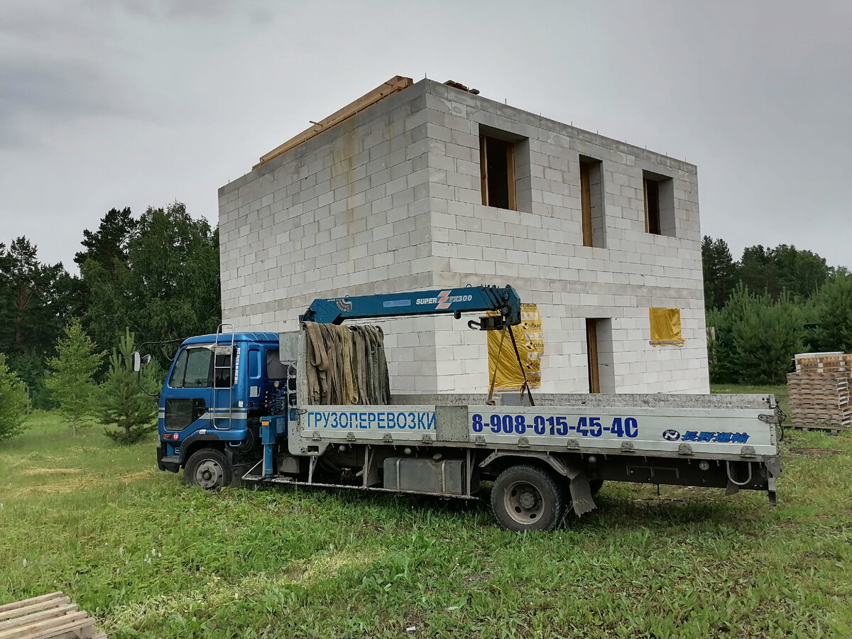 Строительство вальмовой крыши за 5 дней без использования лесов. Был ...