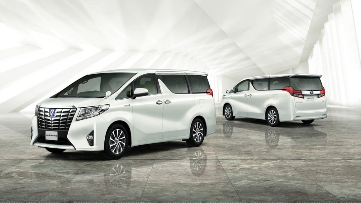  Третье поколение Toyota Alphard на японском рынке выпускалось с 2015 по 2017 год.-2