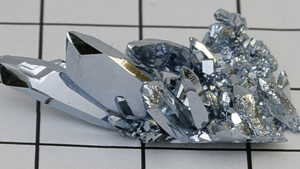 Изотоп осмия 1870s. Калифорний 252 металл. Платина палладий иридий. Изотоп осмия. Самый дорогой элемент.