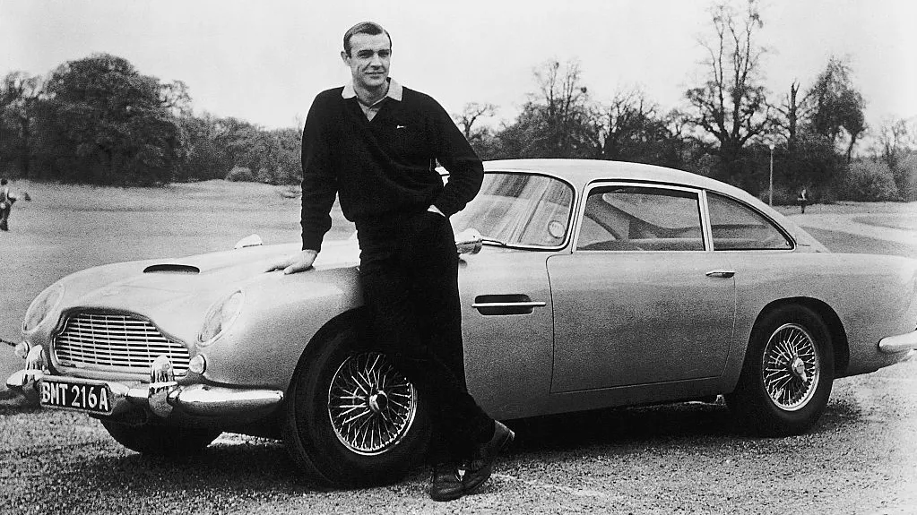 Aston martin db5 машина джеймса бонда. астон мартин бонда. Aston martin джеймс бонд дэниэл крейг. Aston martin джеймса бонда. Aston martin db5 автомобиль джеймса бонда.