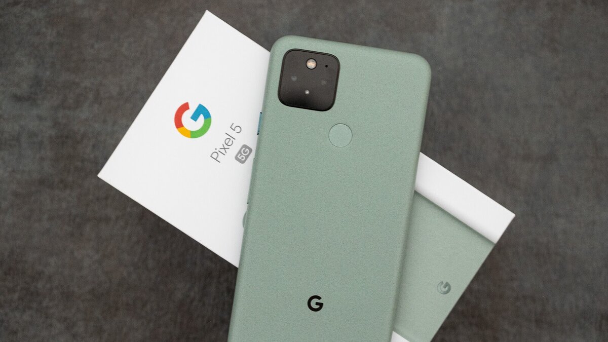У Google Pixel 5 аккуратный квадратный блок с камерами. Источник: phonearena.com