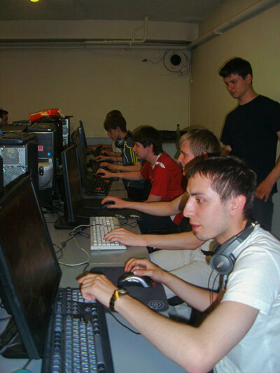 Турнир в одном из клубов нулевых годов. Фото предоставлено Николаем Терещенко