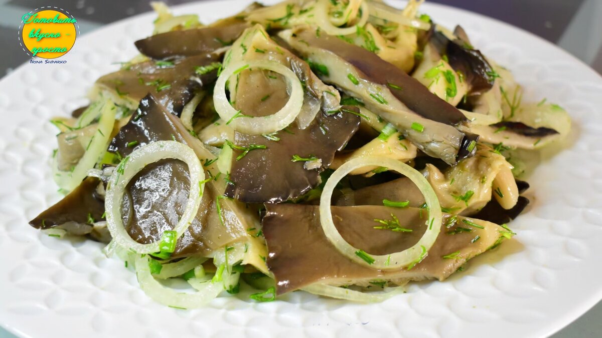 Рецепт простого салата из вешенок - легко и вкусно!