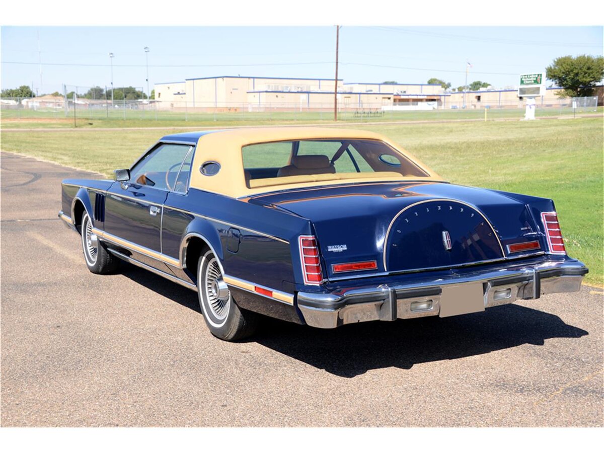 Lincoln Continental Mark V