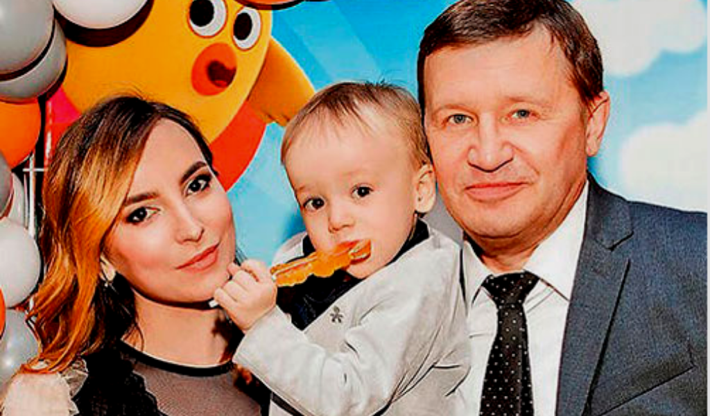 Пин на доске семьи знаменитых актеров