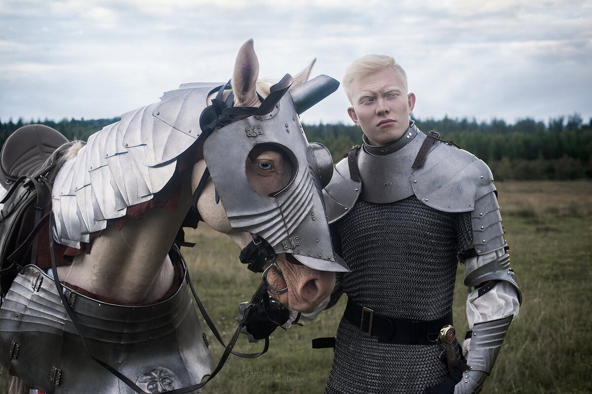 Человек в кольчуге. Кольчуга LARP. LARP доспехи. Рыцарь в кольчуге. Воин в кольчуге.