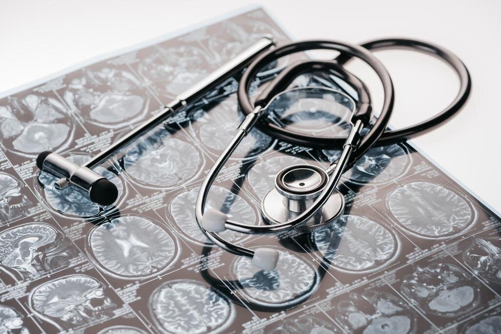 Заключение медкомиссии получено иностранцем до 1 марта 2022