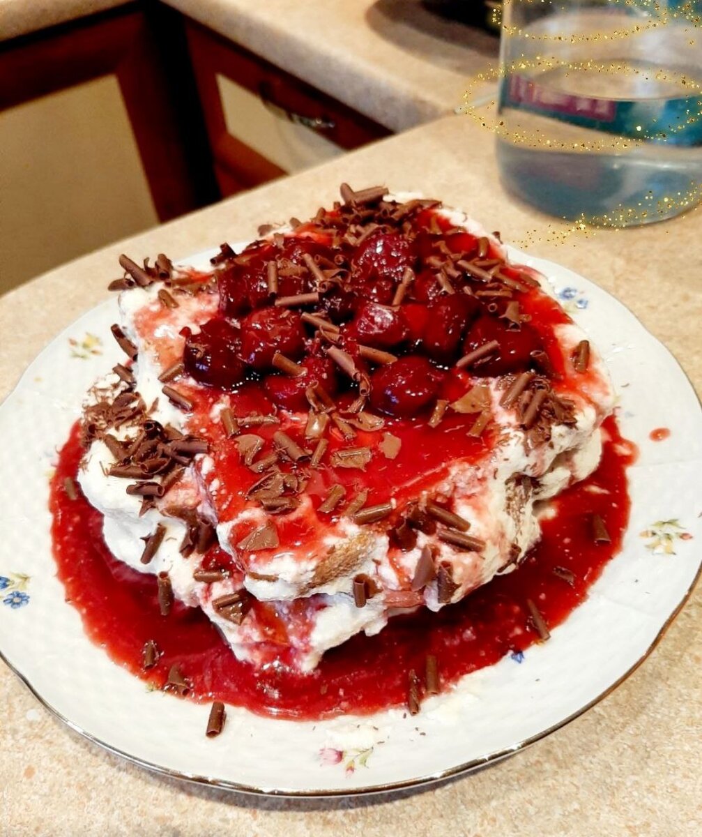 Супруг приготовил воскресный десертик