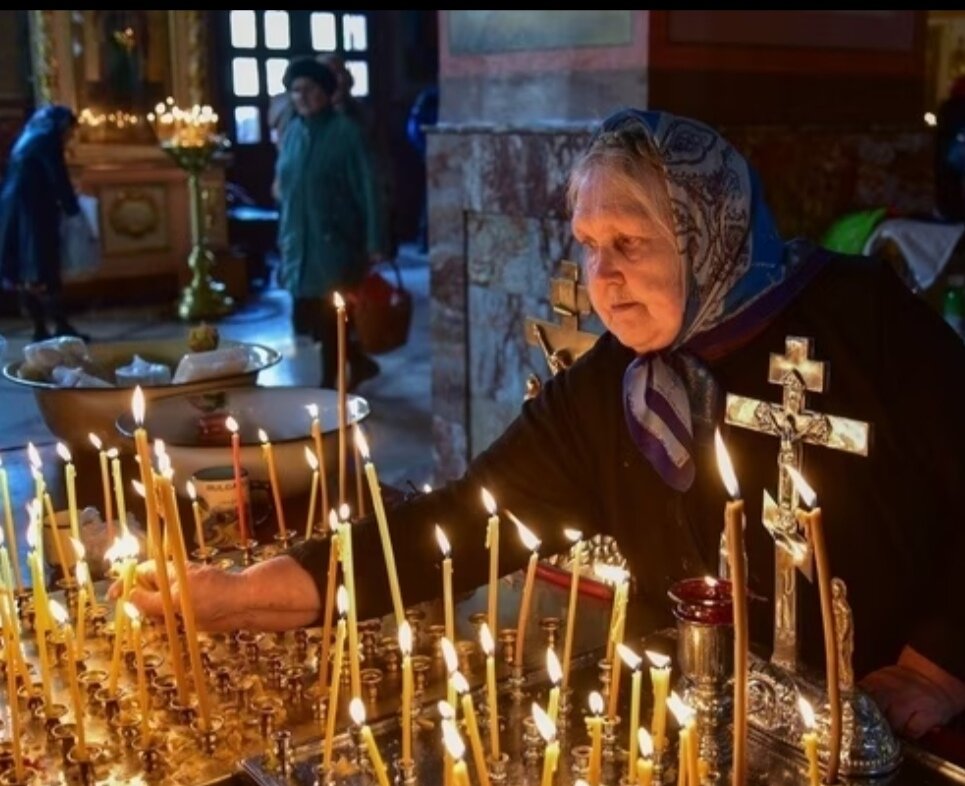 Служительница храма