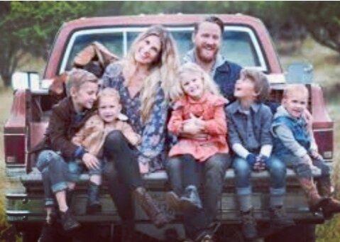 Счастливая семья 