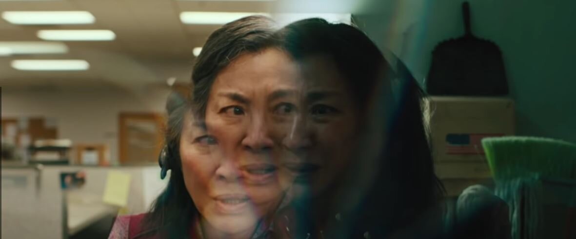 Мишель Йео. Расслоение пространств и сознания.