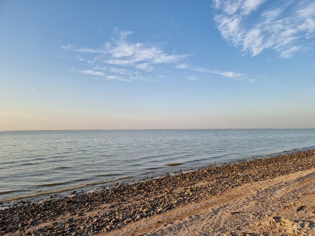 Районы ейска отзывы. Павло-Очаковская коса Азовское море. Ейск Лиман. Очаковская коса Азовское море.