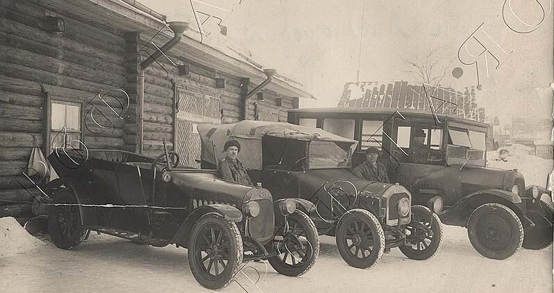 Автобус и автомобили, приобретенные транспортным комбинатом Рыбинска