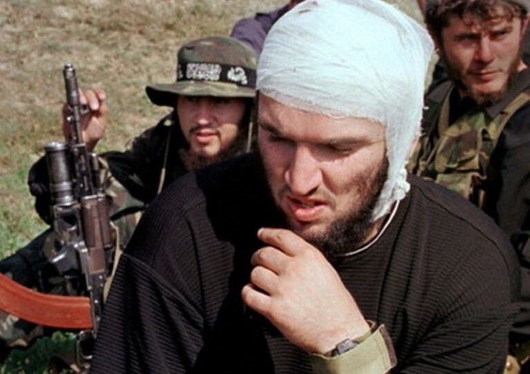  Членов семьи Бараевых, особенно, Арби и Мовсара, дядю и племянника, называют одними из самых кровавых участников чеченских бандформирований обеих Чеченских войн.