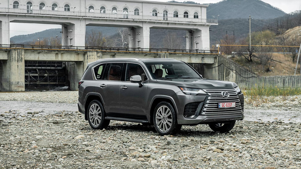 Lexus LX 600