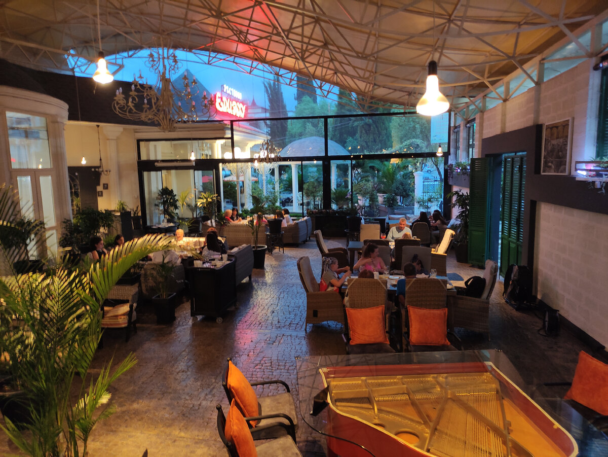 Веранда с одного ракурса