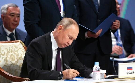    В. Путин, фото с сайта Кремля