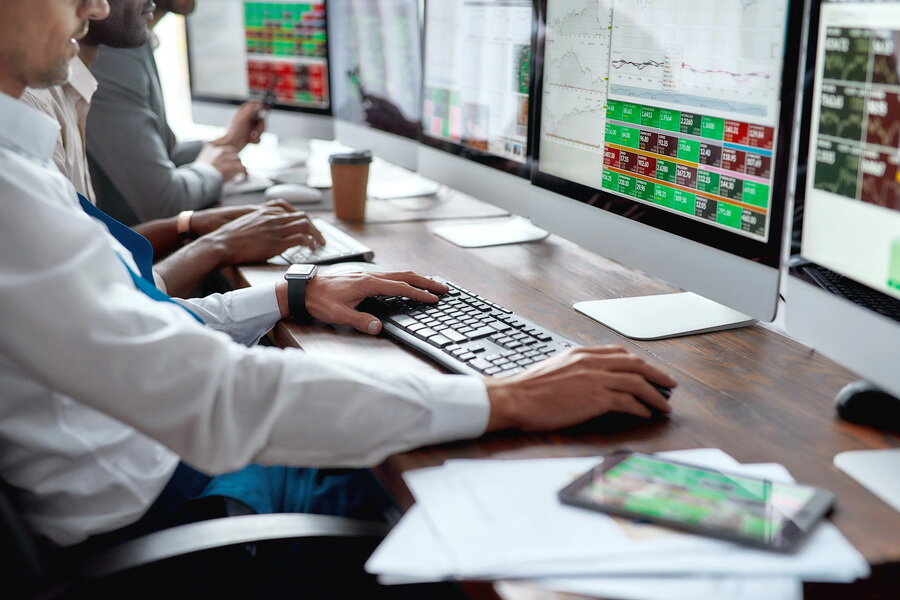    Виды еврооблигаций классифицируют по вариантам доходности и сроку действия займаShutterstock