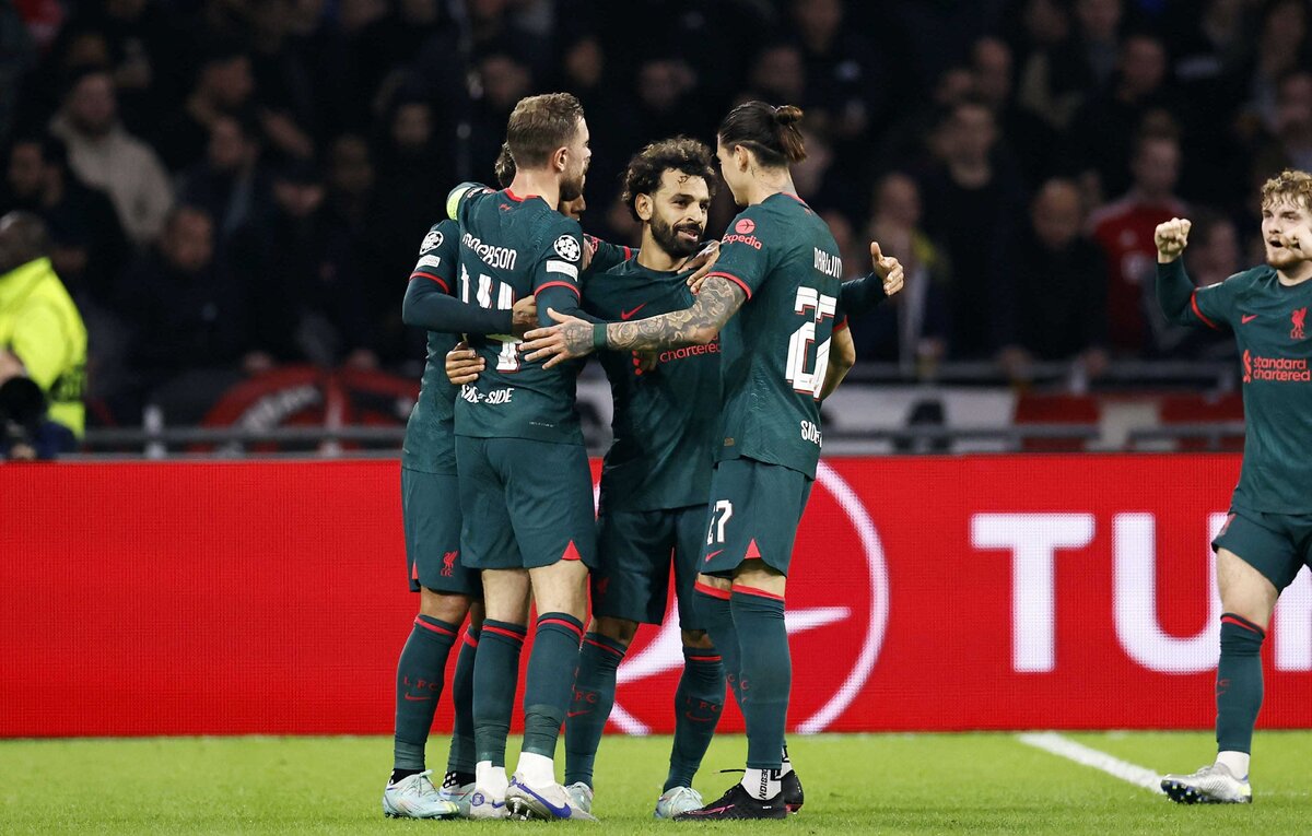    Игроки "Ливерпуля"  EPA-EFE/MAURICE VAN STEEN