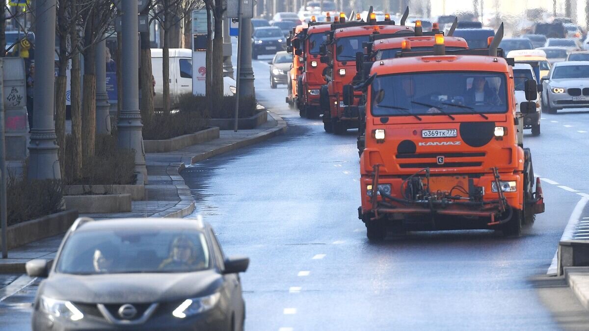    Автомобили коммунальной службы в Москве© РИА Новости / Евгений Одиноков