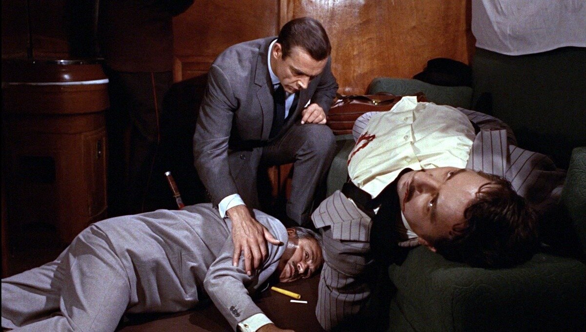 Фрагмент из фильма Джеймс Бонд, Агент 007: Из России с любовью