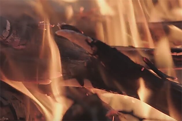    Костер Цитата из д/ф «Сказки о Маме». реж. Софья Горленко. 2016. Россия