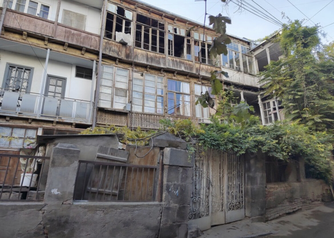 Непарадный Тбилиси. Старый город.