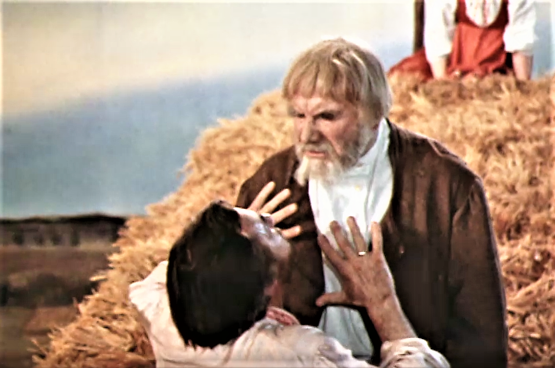 Кадр из телеспектакля "Власть тьмы" (1978)
