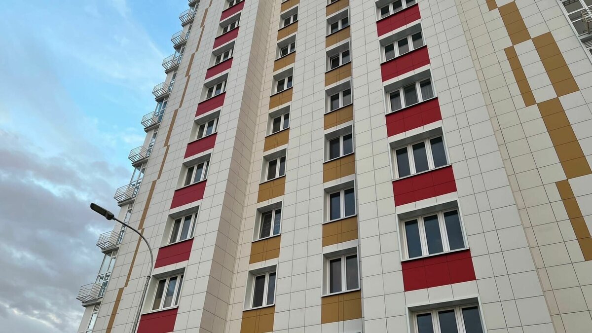     Жители соципотечного микрорайона «Салават Купере» в Казани поделились своим мнением о материале Inkazan про то, почему у них проваливается земля. Опрос провел корреспондент редакции, подробности — в материале.