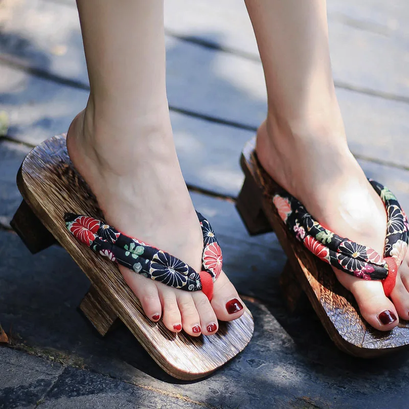 САМЫЕ необычные модели обуви из разных стран мира | SHOESLEL - обувь из ...