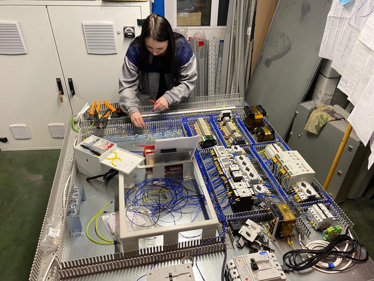 участок электромонтажа