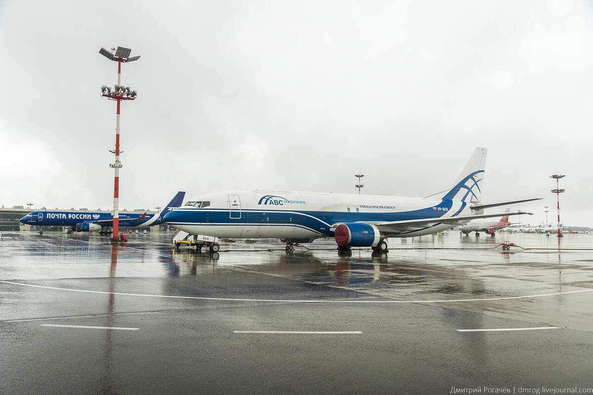 Споттинг в аэропорту Внуково. Фото автора. 