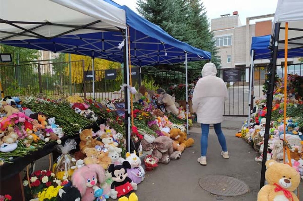    В школе, где была стрельба, сделают капитальный ремонт классов и коридоров.