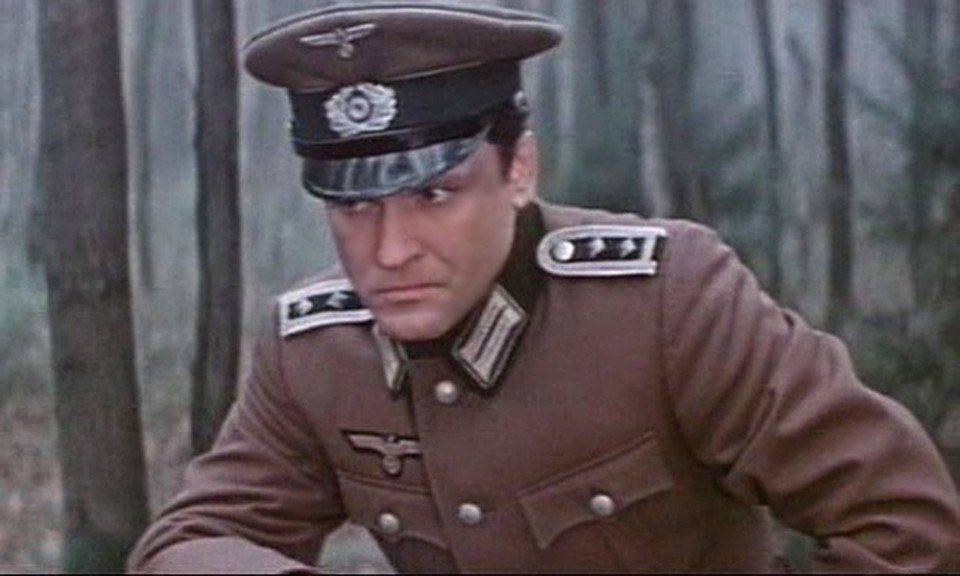 Шел 4 го. Шел четвертый год войны... 1983. шёл четвёртый год войны фильм. шел четвертый год войны... фильм 1983 кадры. людмила савельева в фильме шел четвертый год войны.