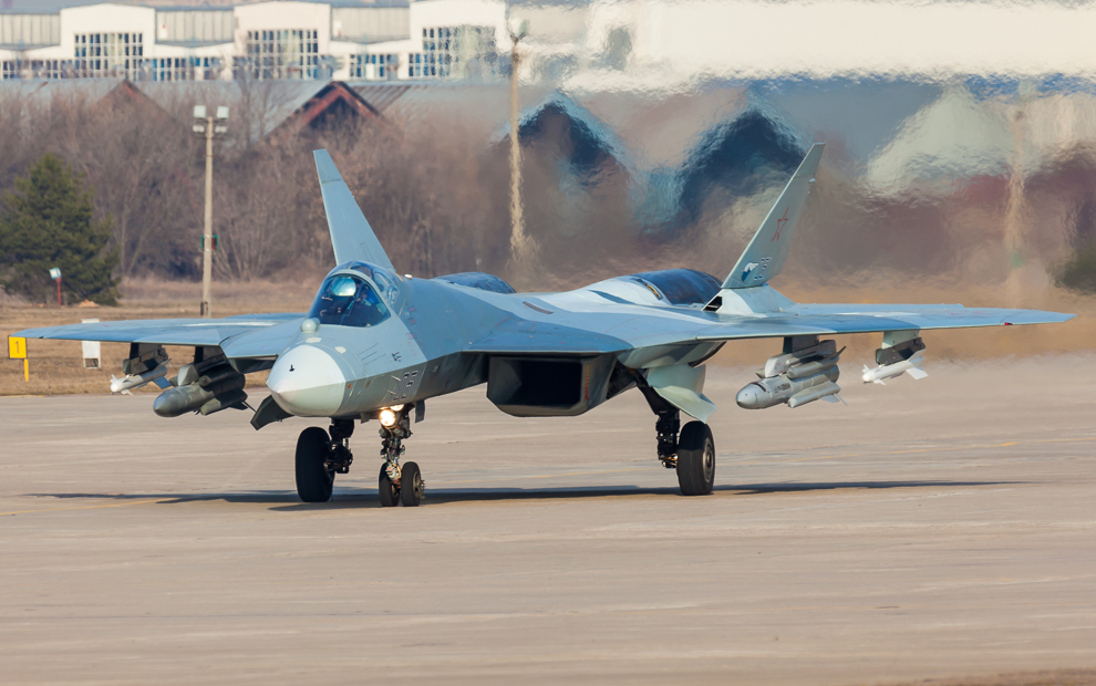 Су-57 с ракетами очень похожими на одну из модификаций Х-31.