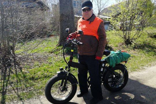    К электорату на электровелосипеде