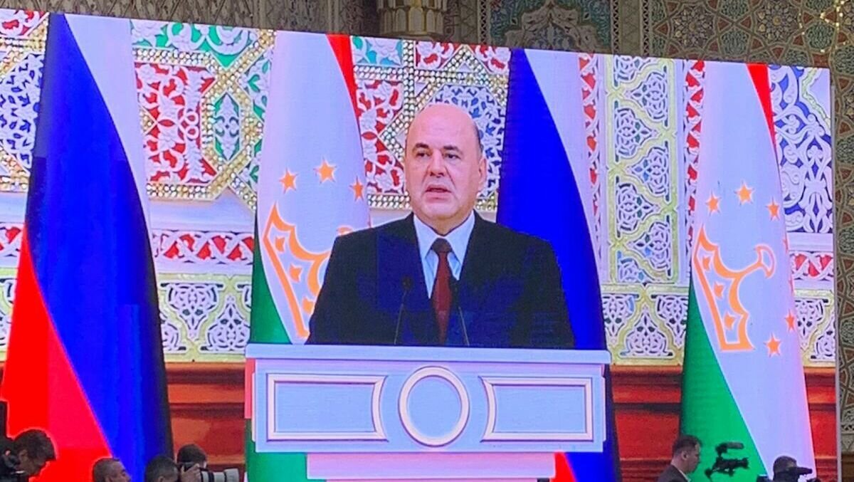     Премьер-министр России Михаил Мишустин отметил проводимую Нижегородской областью работу по развитию сотрудничества с Республикой Таджикистан. На эту тему политик высказался на конференции по межрегиональному сотрудничеству «Деловое и инвестиционное партнерство России и Таджикистана» в Душанбе.