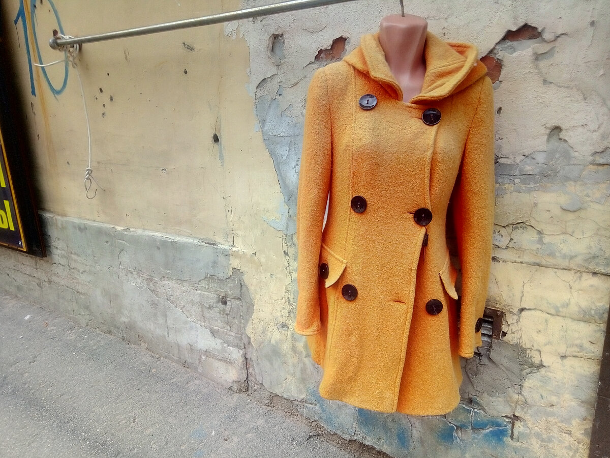 Апрашка (Апраксин двор, городской рынок). Фото автора