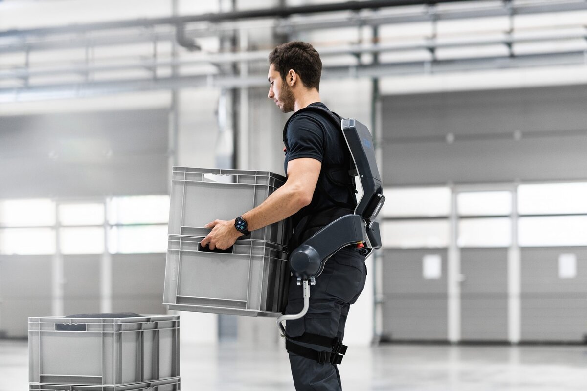 фотография этого экзоскелета.