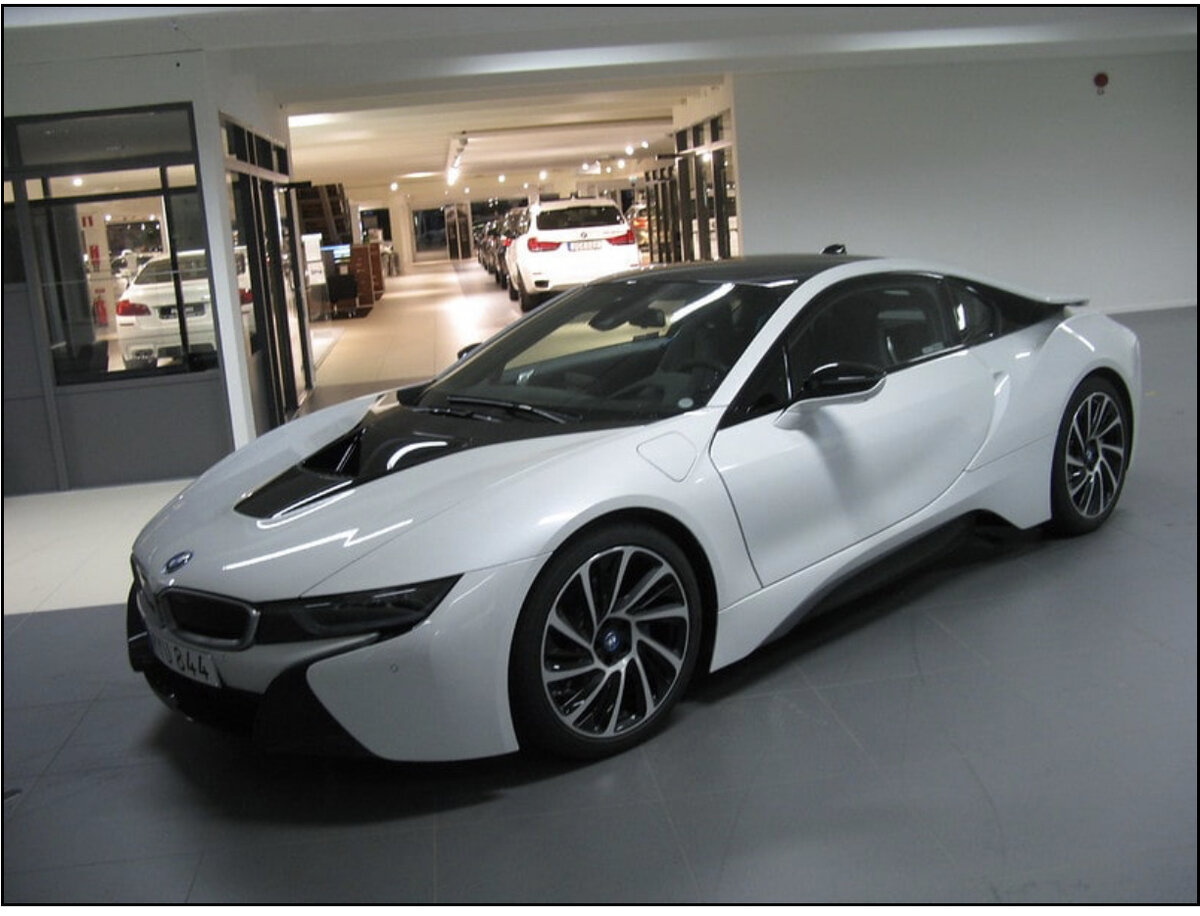BMW I8