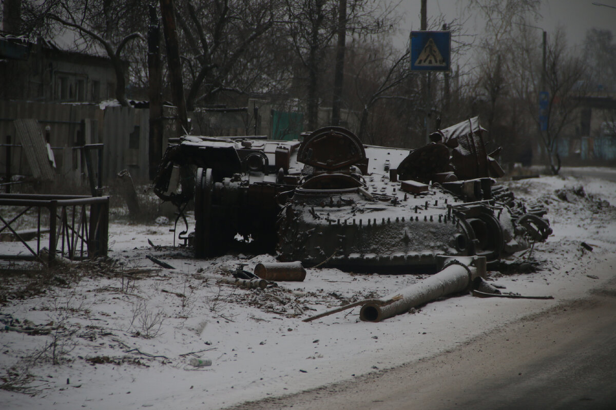 От взрыва у украинского танка, вероятно, была детонация боекомплекта, оторвало башню