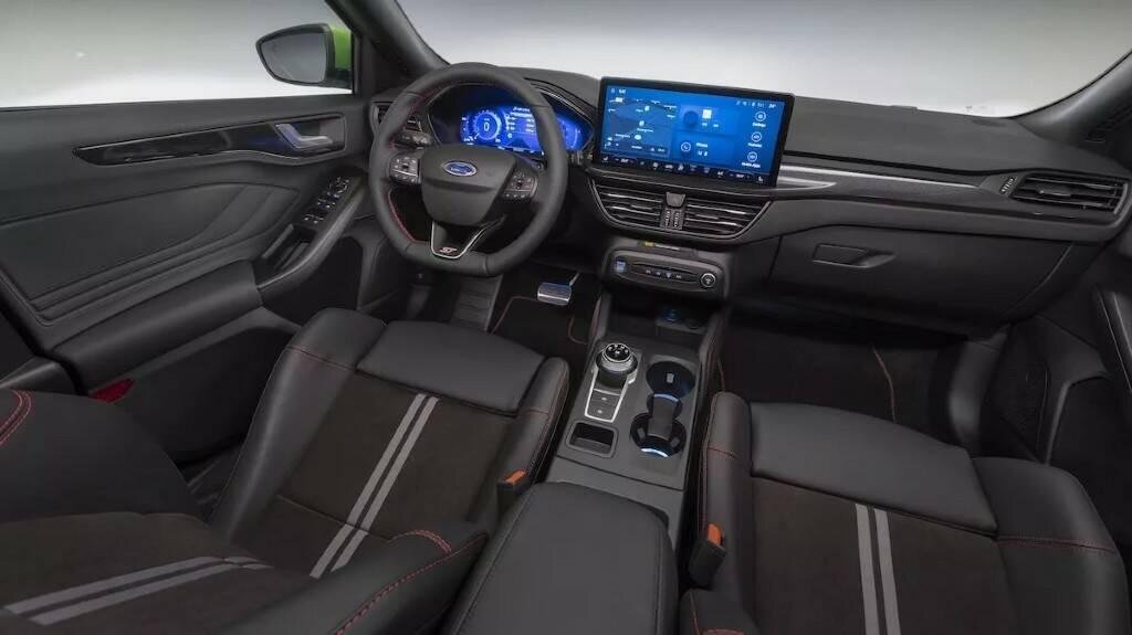      Ford Focus (2022)