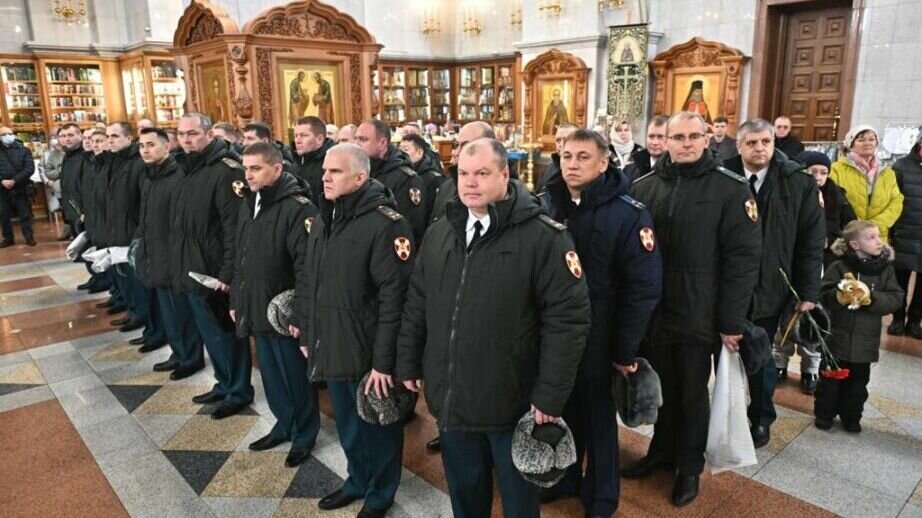     Сегодня отмечается День образования войск национальной гвардии РФ. В краевой столице проходят мероприятия, приуроченные к этой дате.