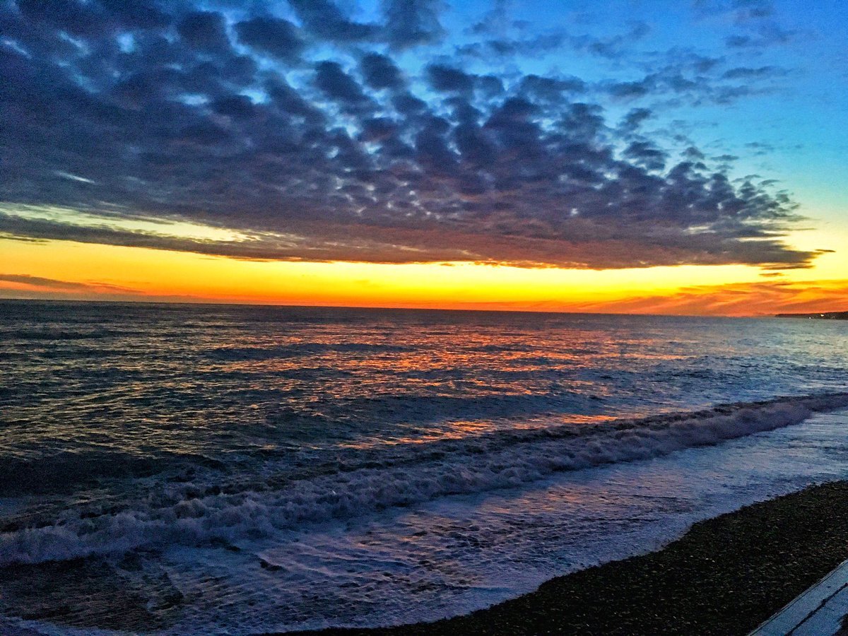 черное море лазаревское